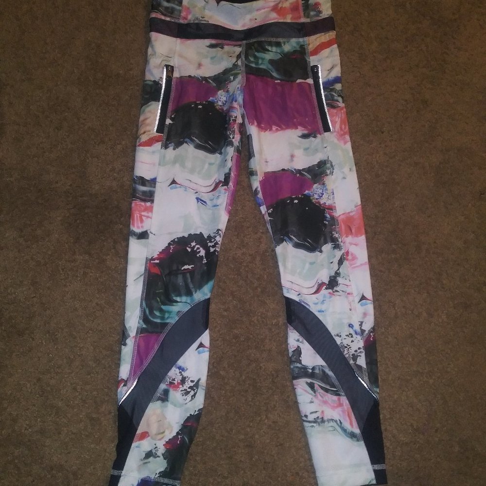 Lululemon Run Inspire Crop Pigment Wave Multi Size 4